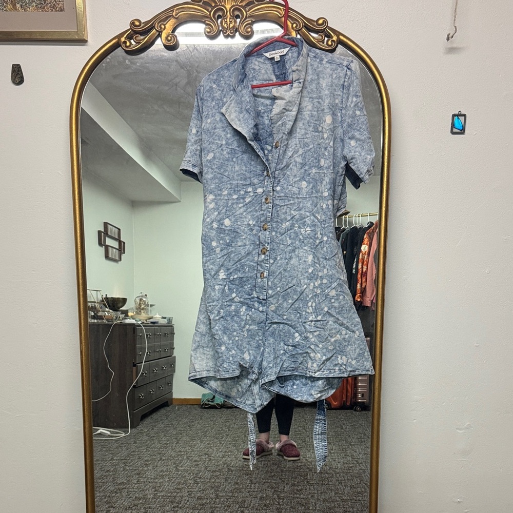 DAVI & DANI Blue Tie-Dye Button-Up Romper